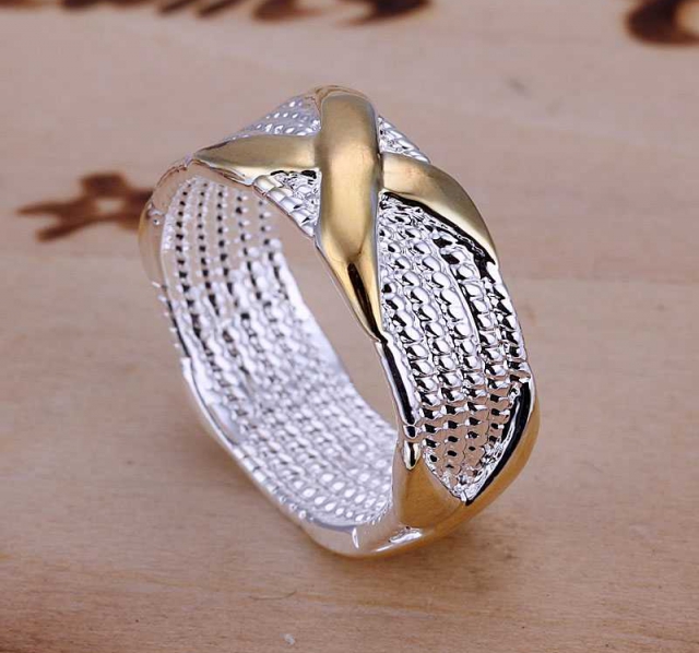 Nhẫn nữ chữ X cá tính Bulgary N1