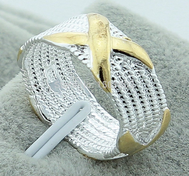 Nhẫn nữ chữ X cá tính Bulgary N1